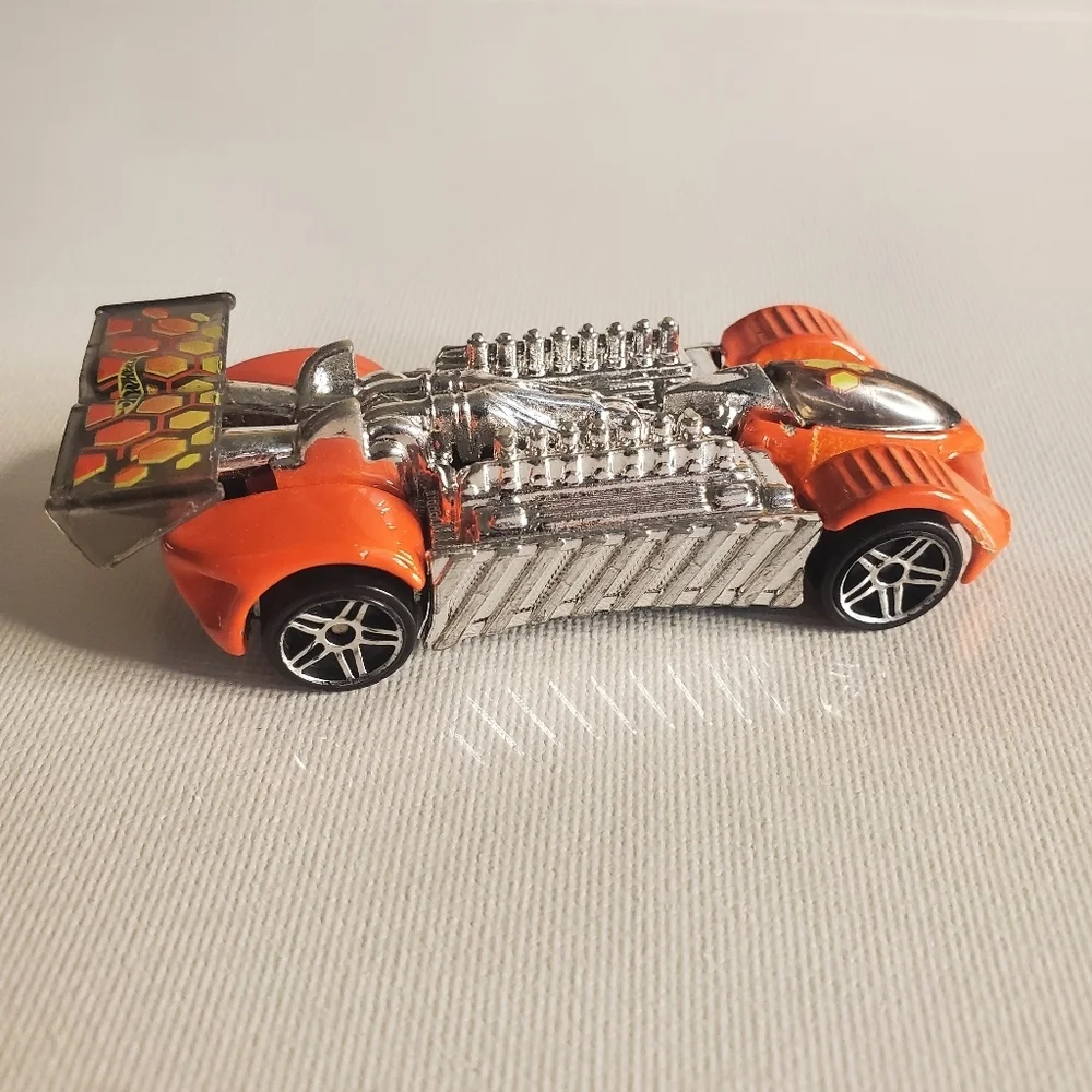 Vintage 2000- Krazy 85 Hot Wheel